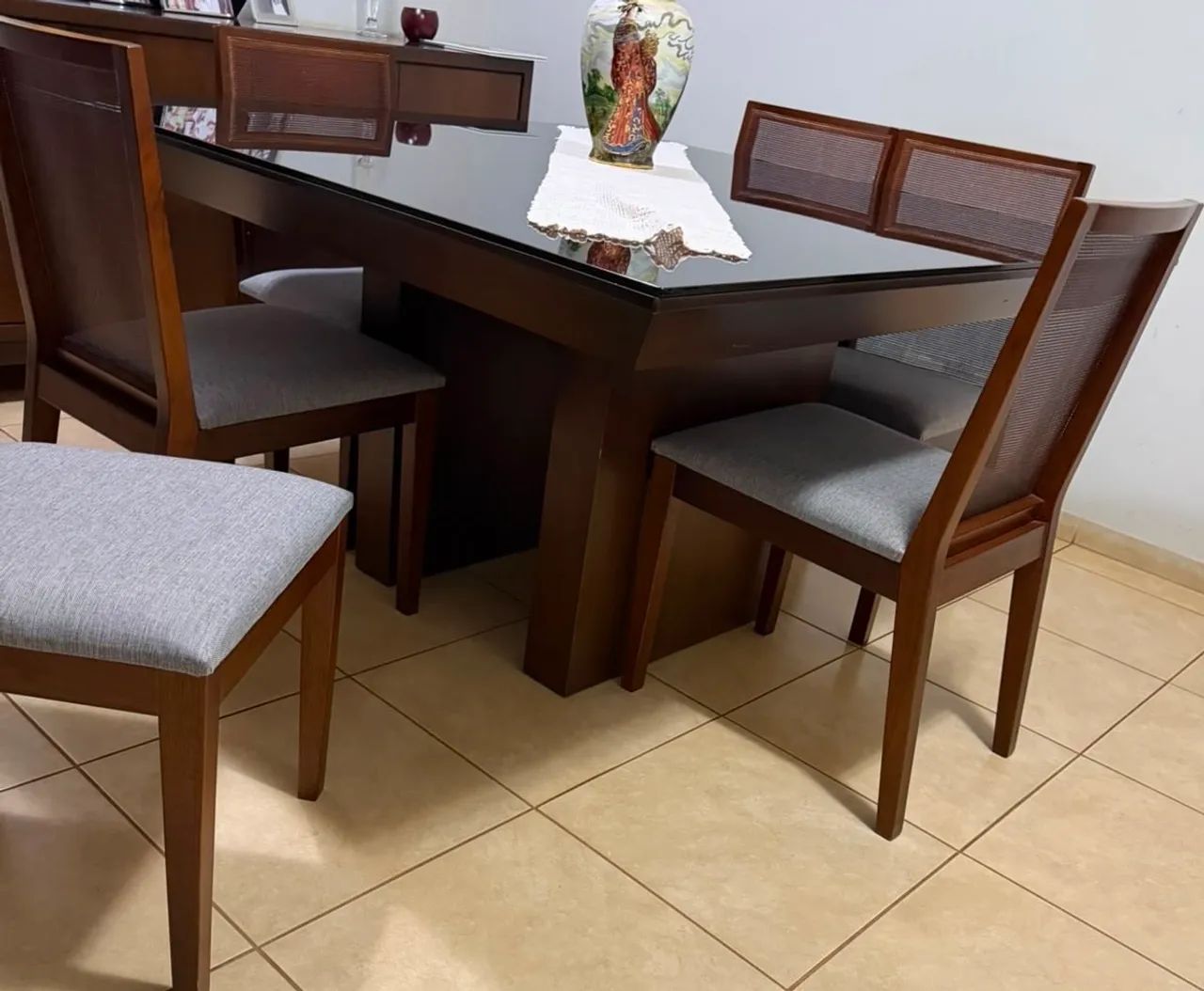 Mesa de Madeira/Vidro 8 cadeiras  - Foto 2