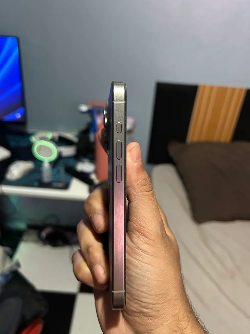 iPhone 15 pro  - Foto 2