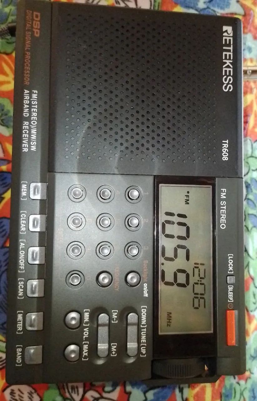 RÁDIO COM BANDA AÉREA 