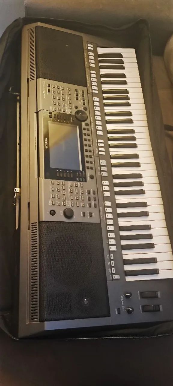 Teclado yamaha PRS-S770 
