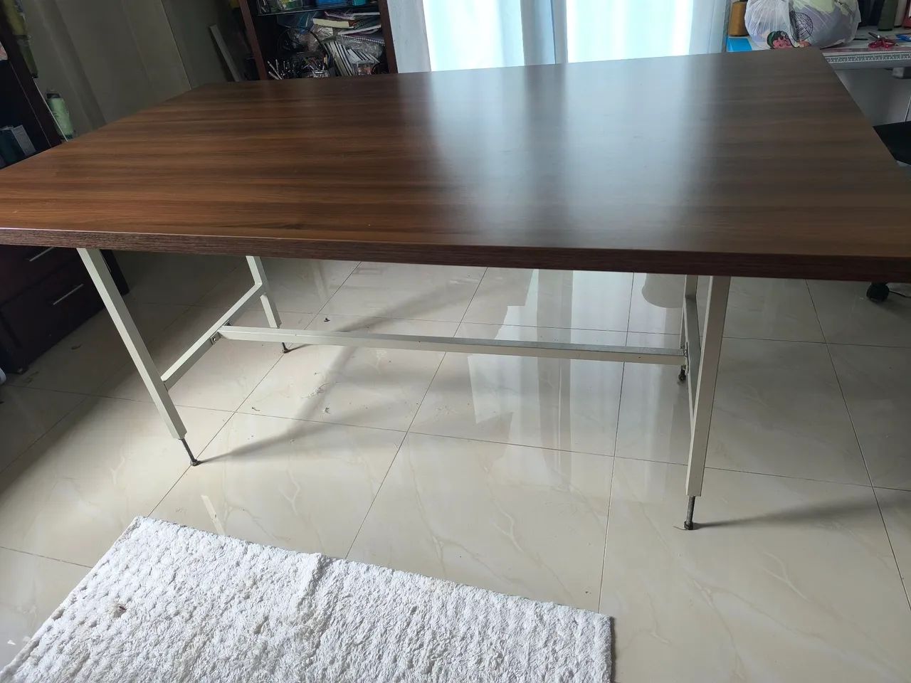 Vendo mesa semi Nova 