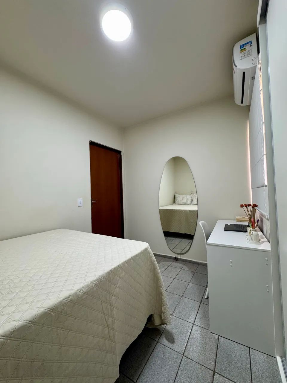 Alugo quarto mobiliado na Jatiúca. - Foto 2