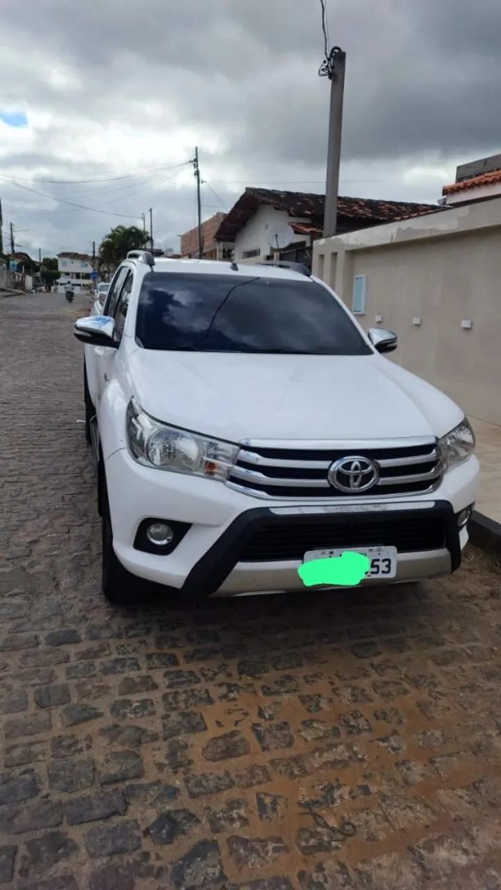 Toyota Hilux CD 4X4 2.8 DIESEL AUT. 2016