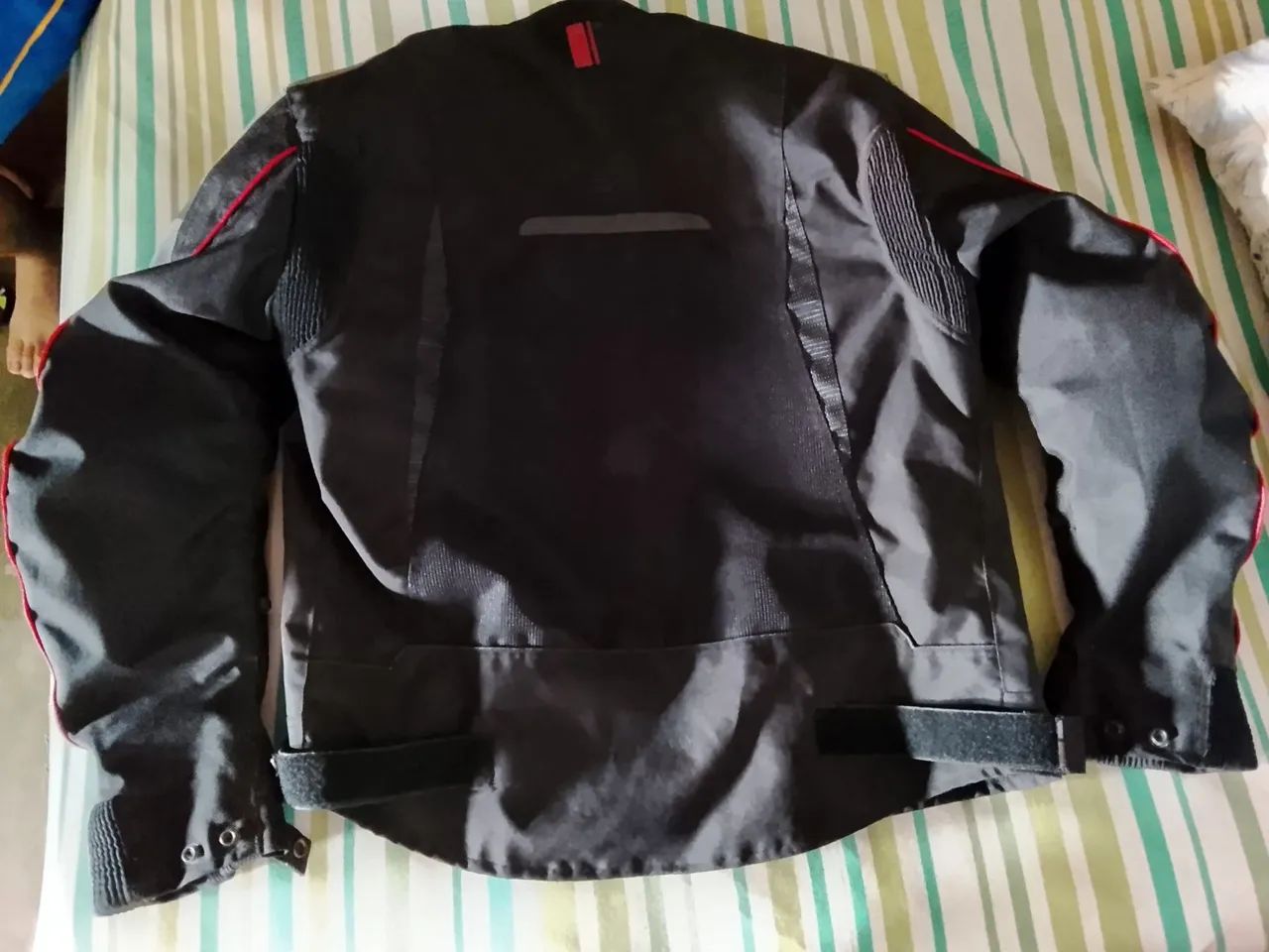 Vende  se jaqueta pra moto - Foto 2