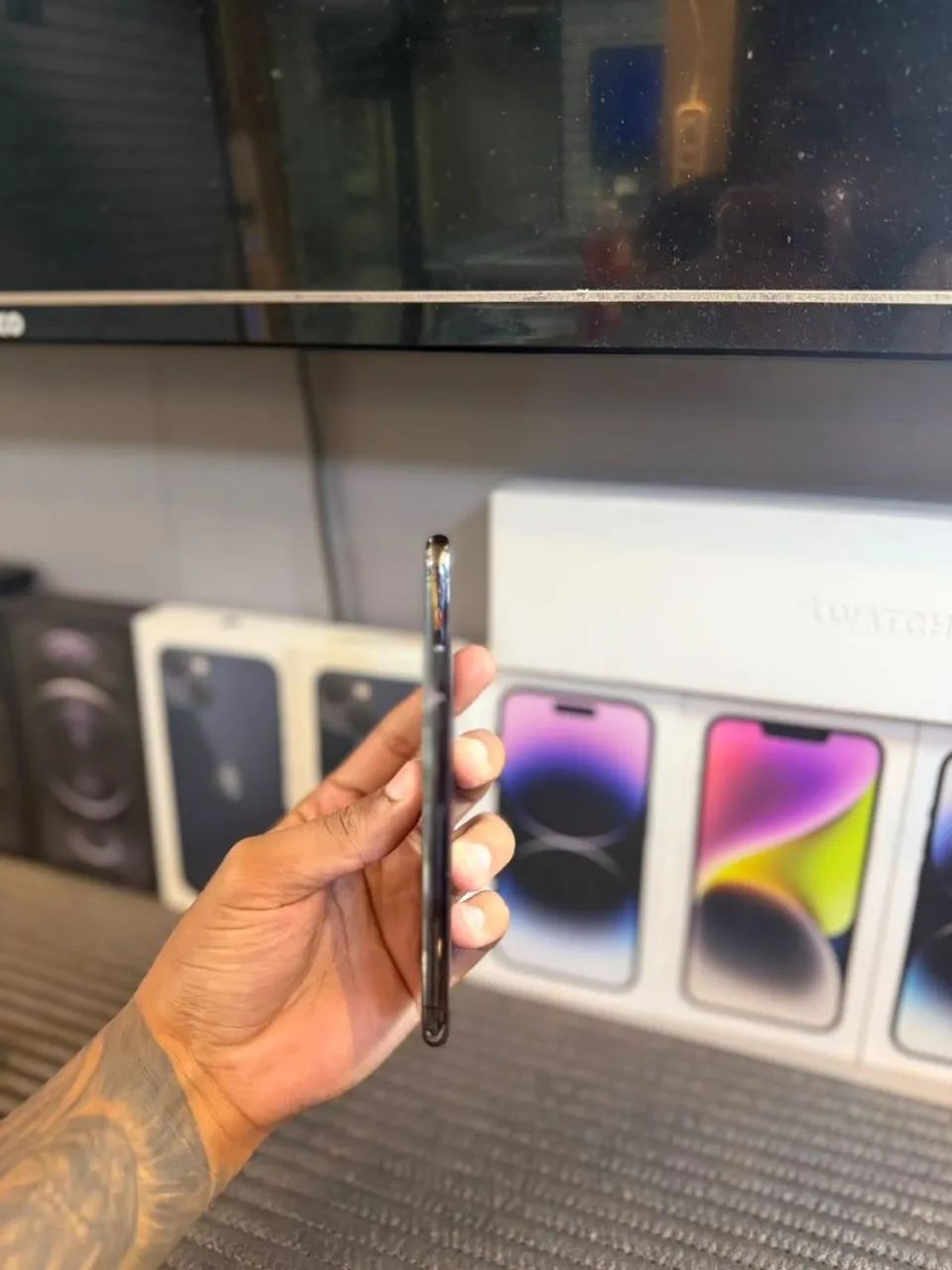 IPHONE 11 PRO 64GB<br>R$ 1.599 - Foto 2