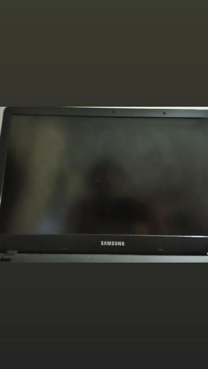 NOTEBOOK SAMSUNG NP300E5L i3  - Foto 2