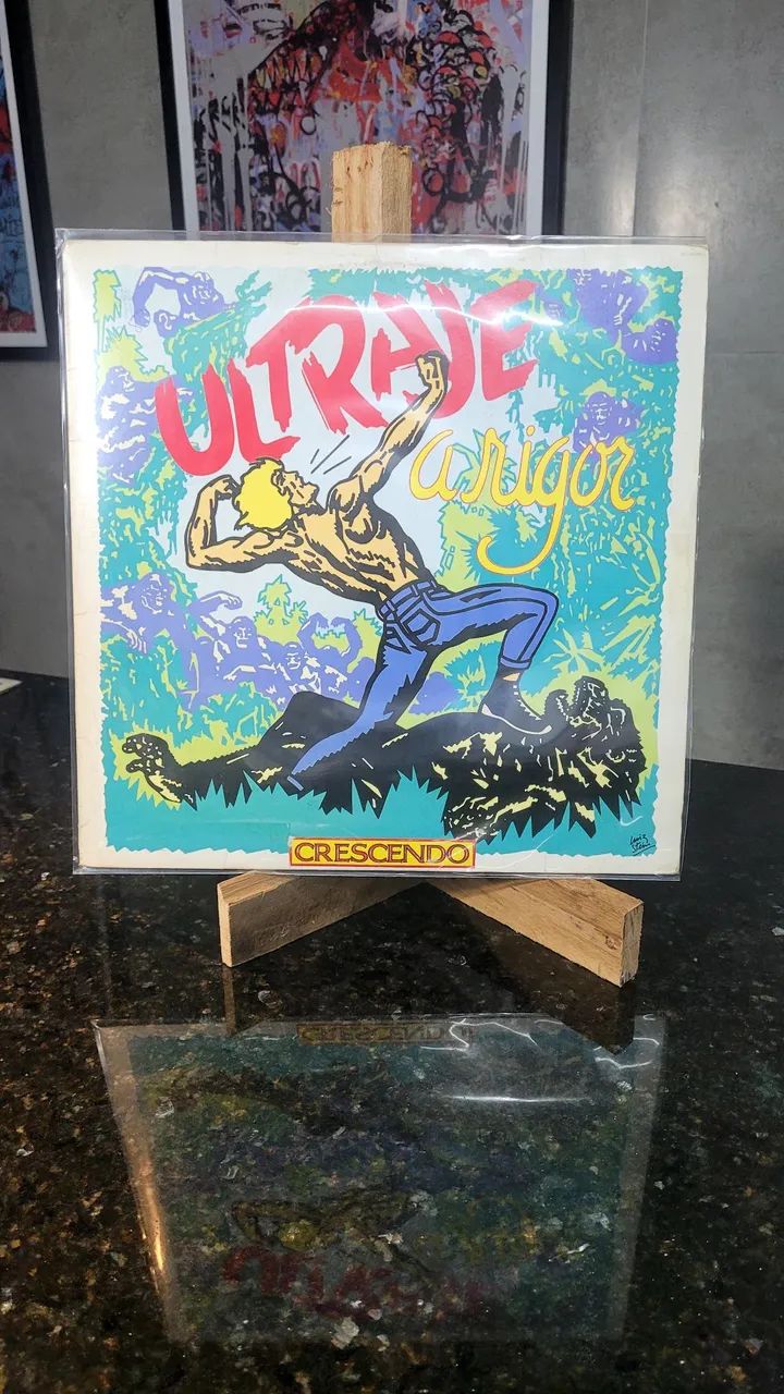 Vinil Ultrage a Rigor 