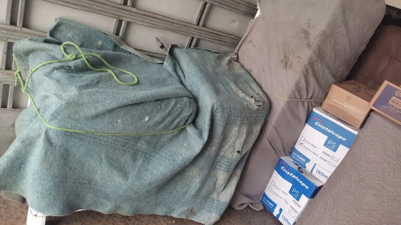 Mudança e fretes capital e interior baú de 6m 6m  - Foto 2