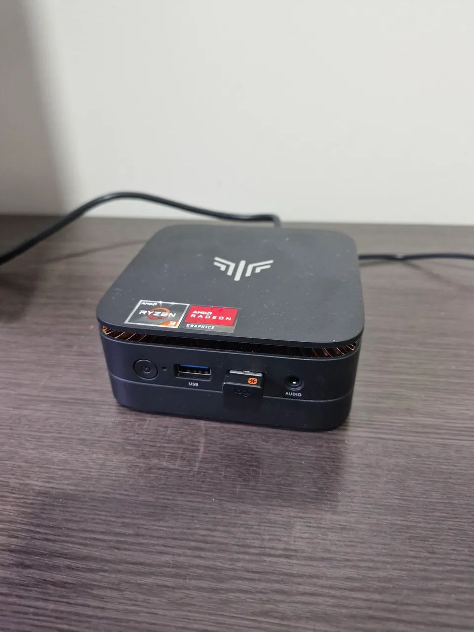 Vendo Mini PC semi novo. Aberto apenas para testes. 
