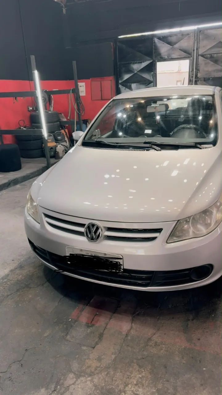 Volkswagen Voyage VOYAGE 1.0/1.0 City Mi Total Flex 8V 4p 2011