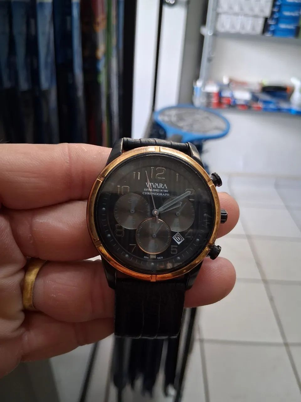 VENDO RELÓGIO VIVARA CHRONOGRAPH QUARTZO 100% FUNCIONAL - Foto 2