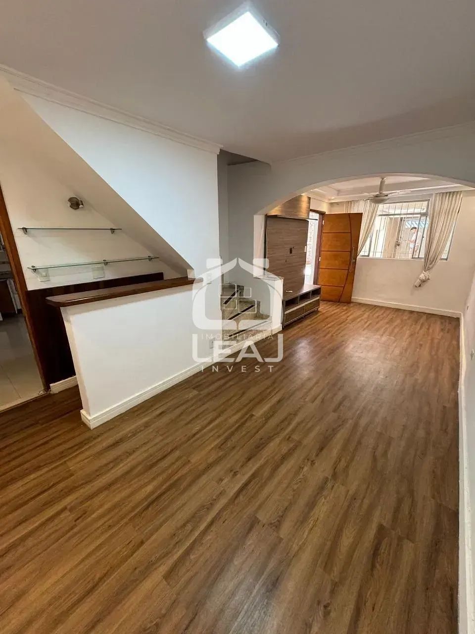 Sobrado de 150m² para locação com 3 quartos e com 2 vagas de garagem na Vila Nova das Bele - Foto 3