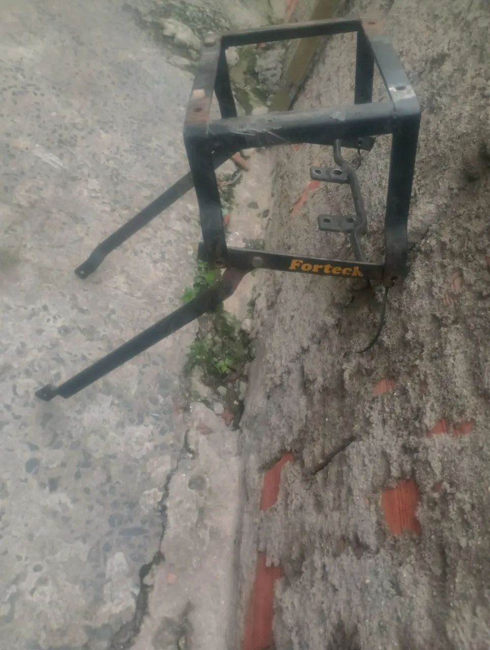 Suporte de baú tvs motu - Foto 4