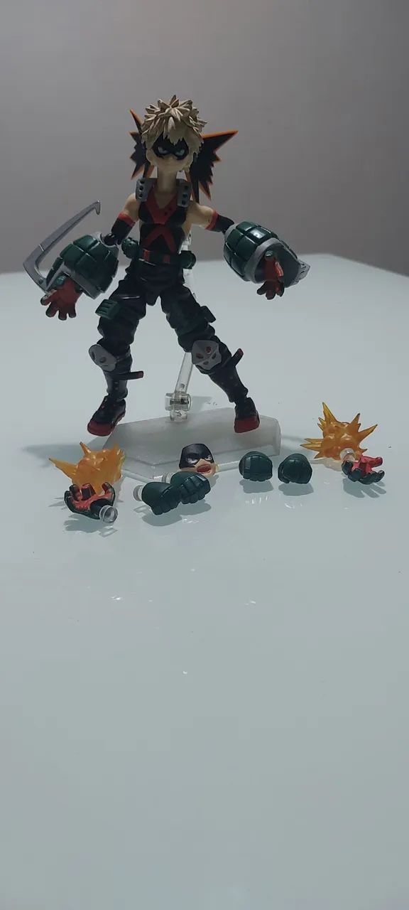 Boneco Bakugo My Heri Academy