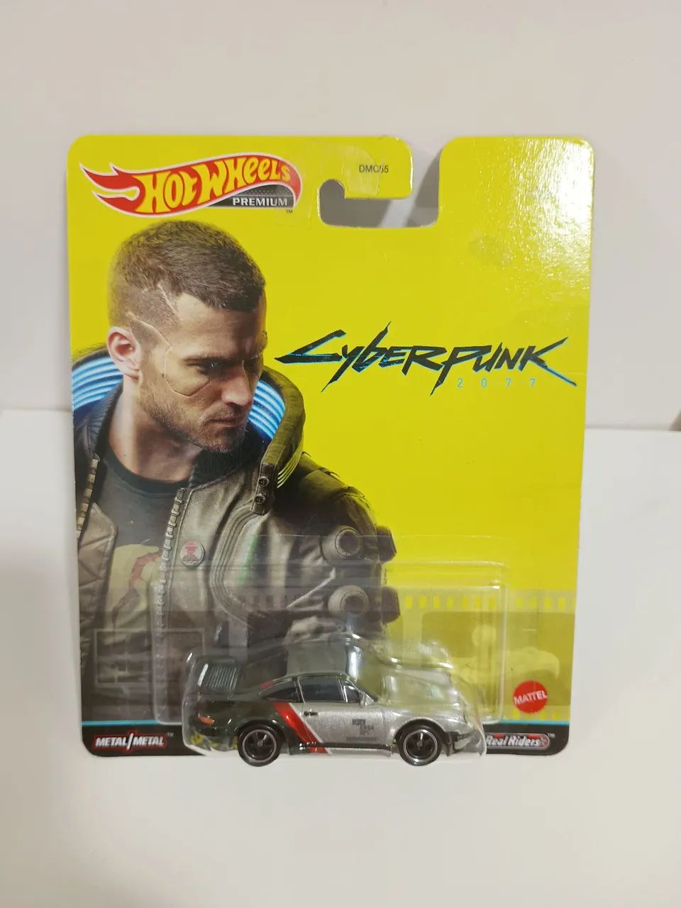 Miniatura temática Hotwheels 1/64 Cyberpunk rara apenas R$170