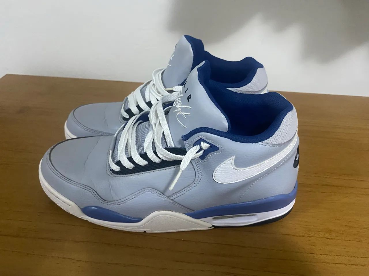 Tênis Nike flight legacy