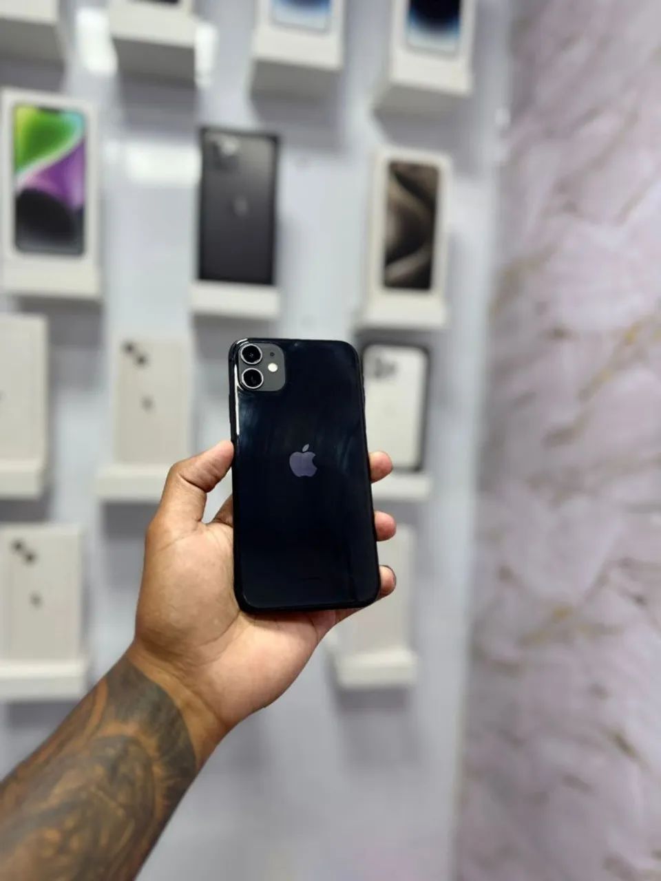 IPHONE 11 64GB PRETO<br>R$ 999,00