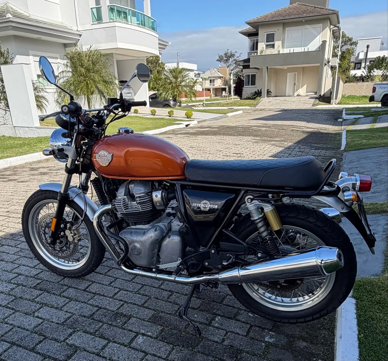 Royal Enfield  - Foto 2