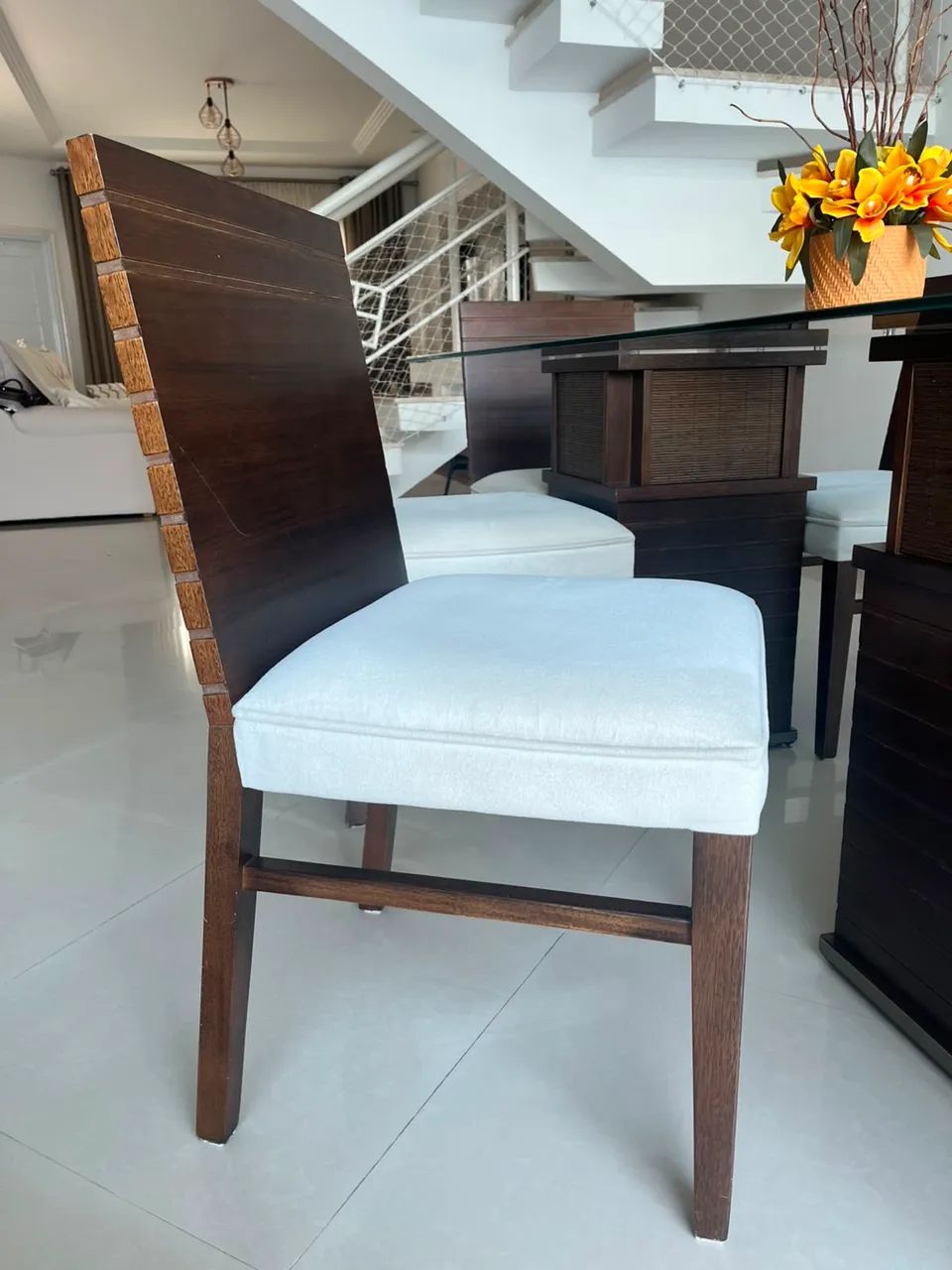 Mesa de jantar madeira maciça / de vidro com 6 cadeiras  - Foto 2