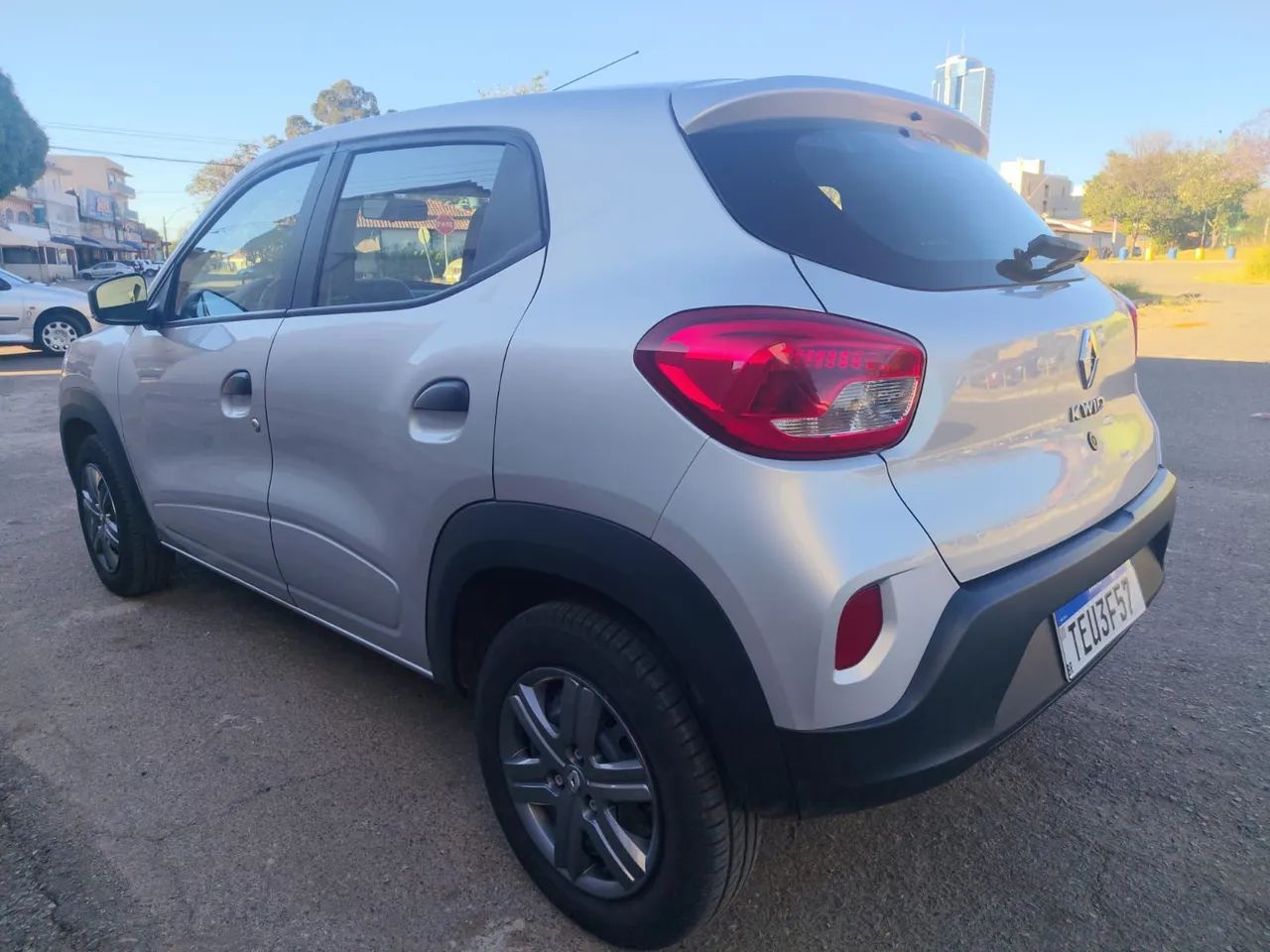 Renault Kwid Zen 1.0 Flex 12V 5P Mec. 2026 - Foto 3