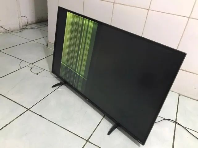 TV OAC ROKU TV 43 POLEGADAS COM DEFEITO - Foto 2