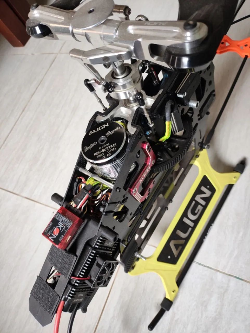 Helicóptero Trex 700L Dominator (sem canopi)  - Foto 3