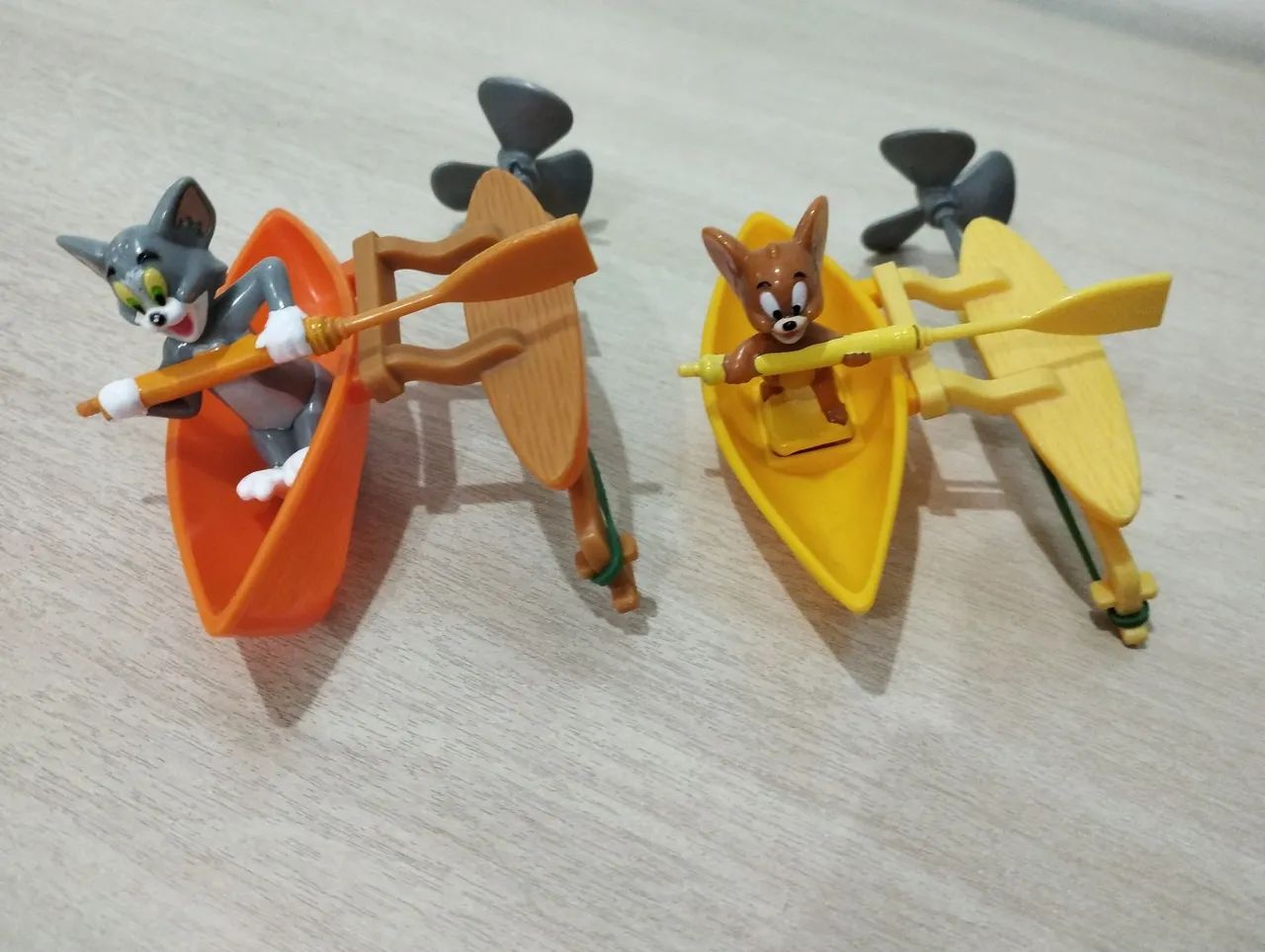 Kinder de Páscoa Tom e Jerry 