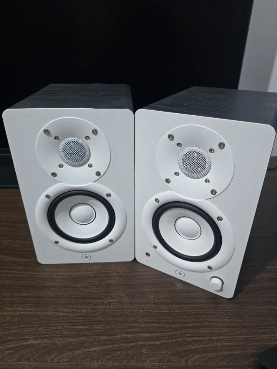 ヤマハHS4 白 Yamaha Hs4 White Par De Monitores Estudio 110v - Equipamentos e