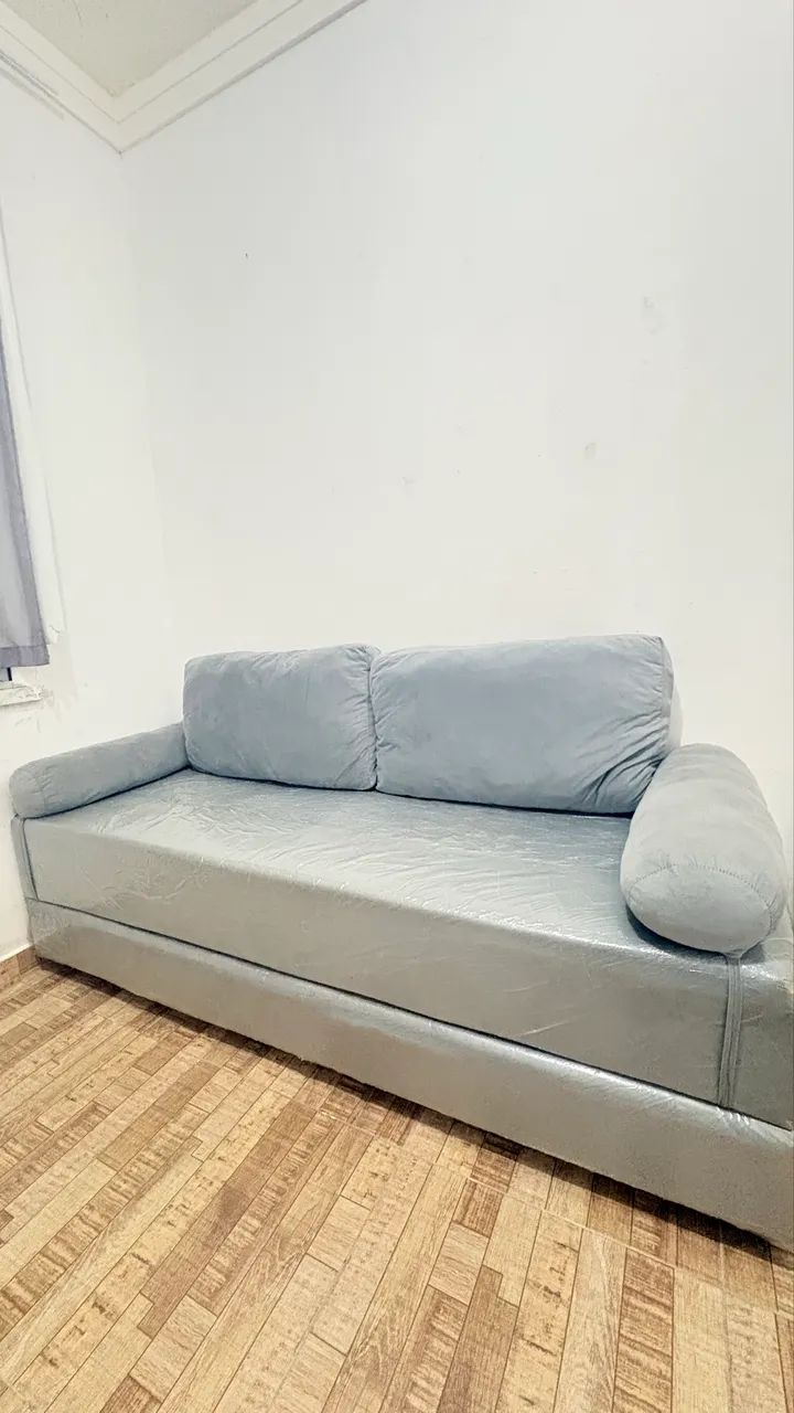 Sofá Cama 2 lugares veludo 183cm - Foto 2
