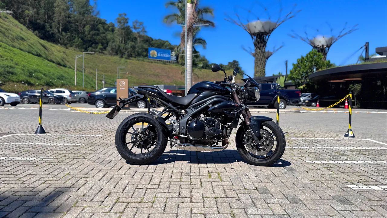 Speed Triple 1050 - Aceito troca  - Foto 4