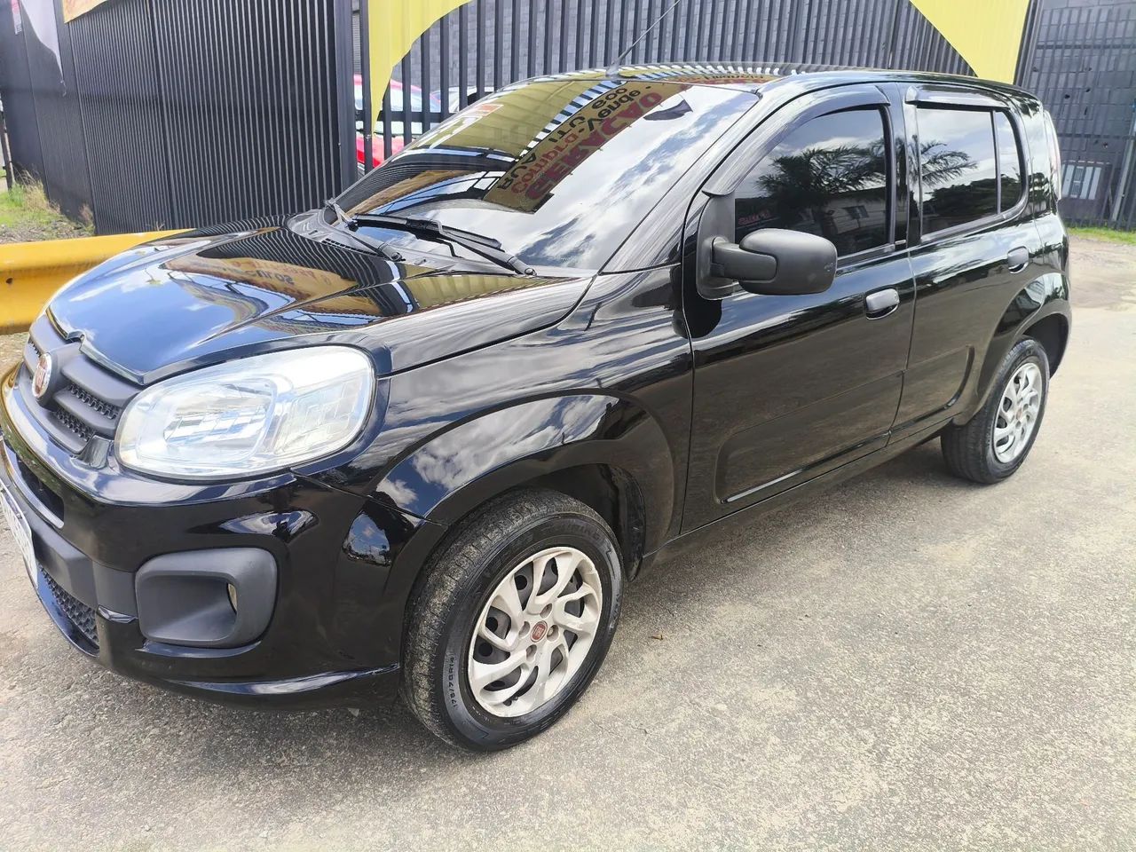 UNO ATTRACTIVE 2017 COMPLETO MULTIMÍDIA CONSERVADO  - Foto 2