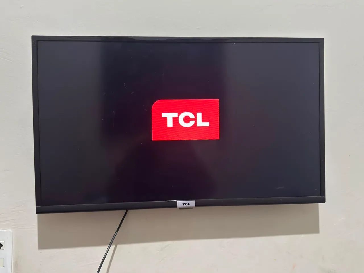 TV Smart TCL 32 - Foto 2
