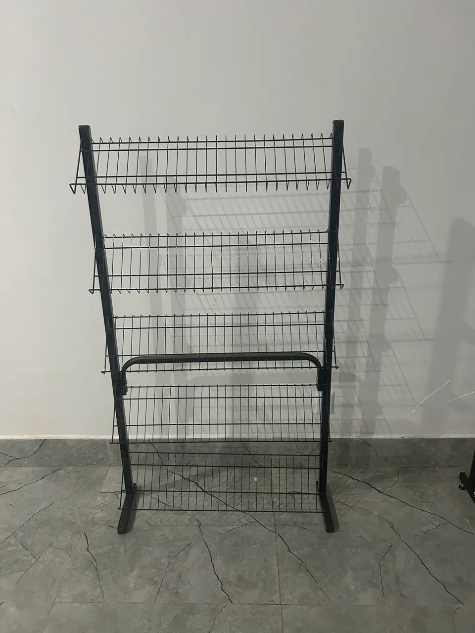 Expositor aramado