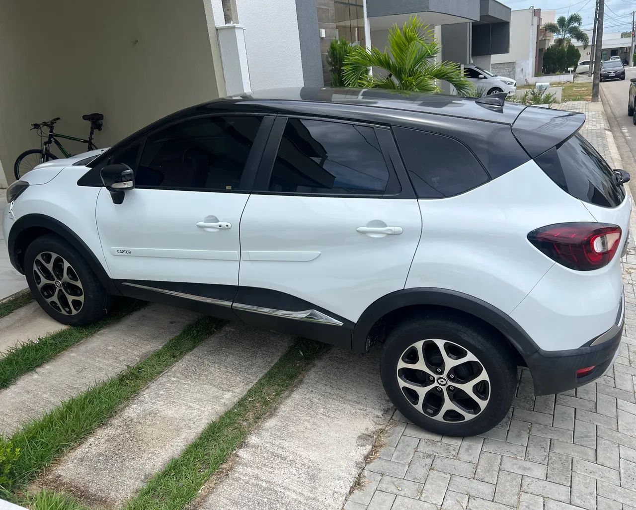 Renault Captur CAPTUR Intense 1.6 16V Flex 5p Aut. 2020