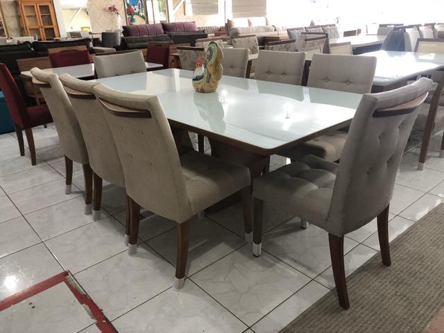 Mesa vitoriana maior oito cadeiras Luxor na madeira - Foto 2