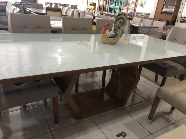 Mesa vitoriana maior oito cadeiras Luxor na madeira - Foto 6