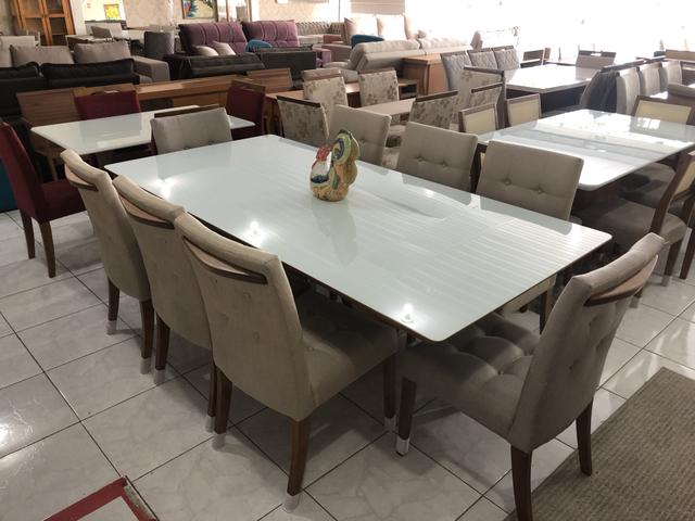 Mesa vitoriana maior oito cadeiras Luxor na madeira - Foto 3