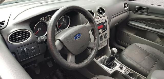 Focus 2.0 sedan manual 2009 imperdível - Foto 12