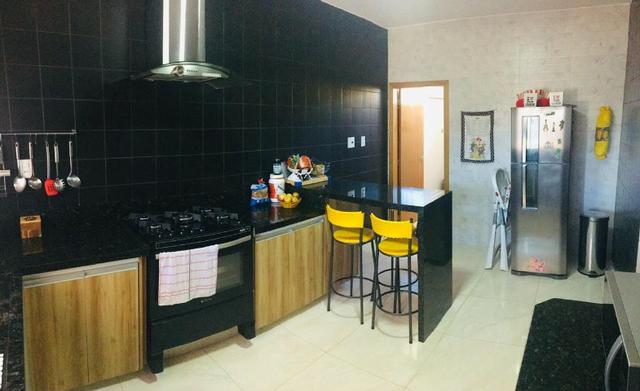 Allmeida Vende Bela Casa no Condomínio Mansões Entre Lagos - Foto 8