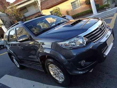 Toyota Hilux 3.0 SRV 4X4 - Foto 6