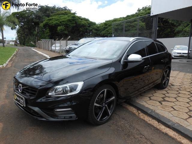 VOLVO V60 3.0 T6 R DESIGN 24V TURBO GASOLINA 4P AUTOMATIZADO.