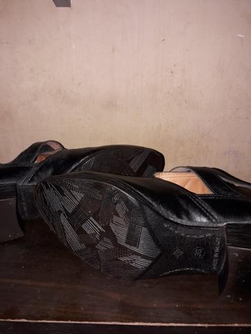 Botinha vazada - Foto 2