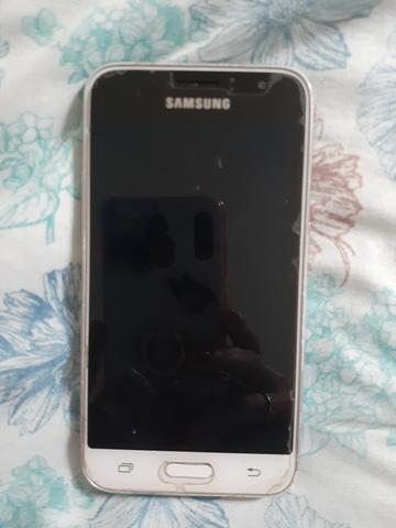 CELULAR J1