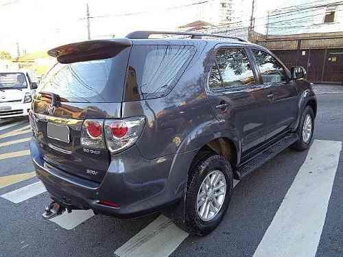 Toyota Hilux 3.0 SRV 4X4