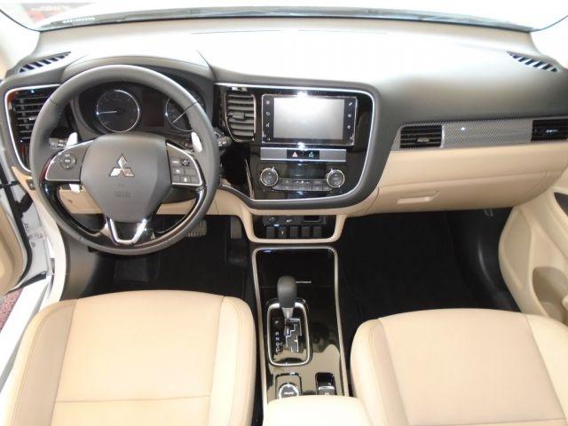 MITSUBISHI OUTLANDER HPES 3.0 AWD - Foto 5