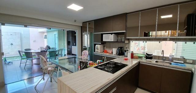 Localização privilegiada - 300m - 4 Suítes - Mobiliada - Fino acabamento