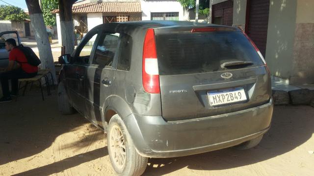Vendo ou troco fiesta - Foto 3