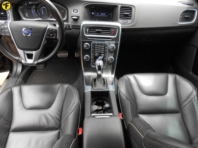 VOLVO V60 3.0 T6 R DESIGN 24V TURBO GASOLINA 4P AUTOMATIZADO. - Foto 7