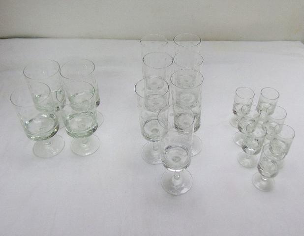 Super promoção relâmpago!!!!!18 taças de cristal vintage anos 60 bolinhas - Foto 2