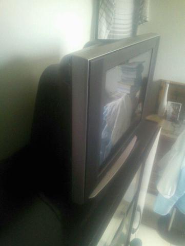 TV LG - 20" tubo - Apenas R$ 280,00 - Foto 3